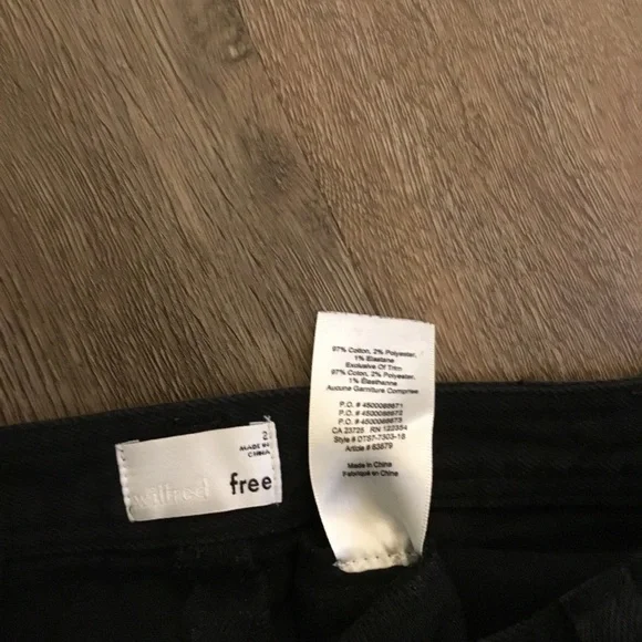 Aritizia Wilfred Free Penske Black Mini Skirt - Picture 4 of 5